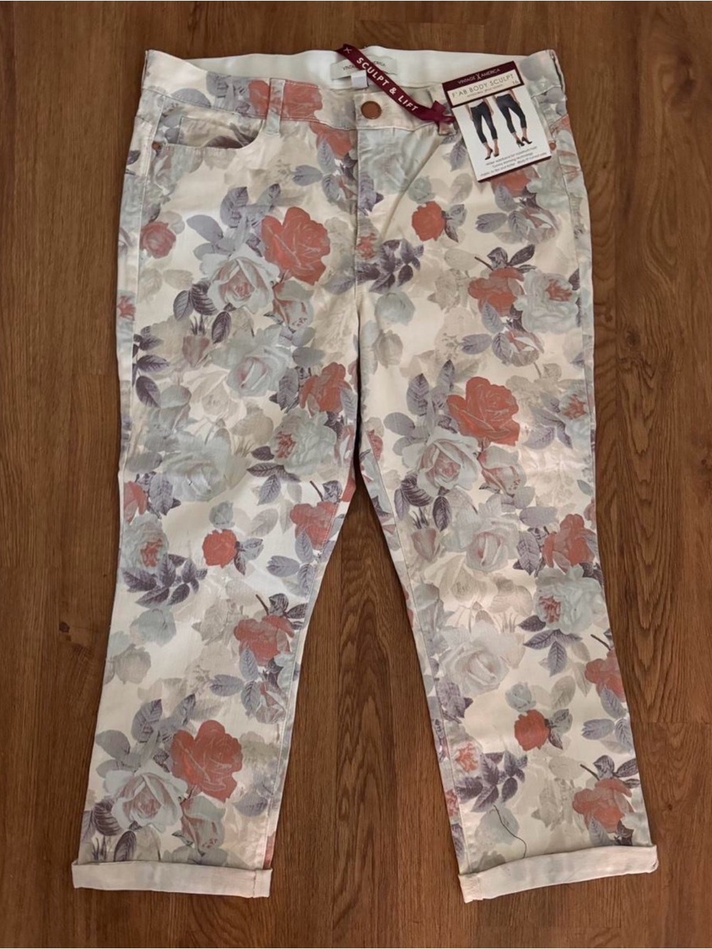 Vintage Floral Cropped Jeans — Cream with Coral & Lavender